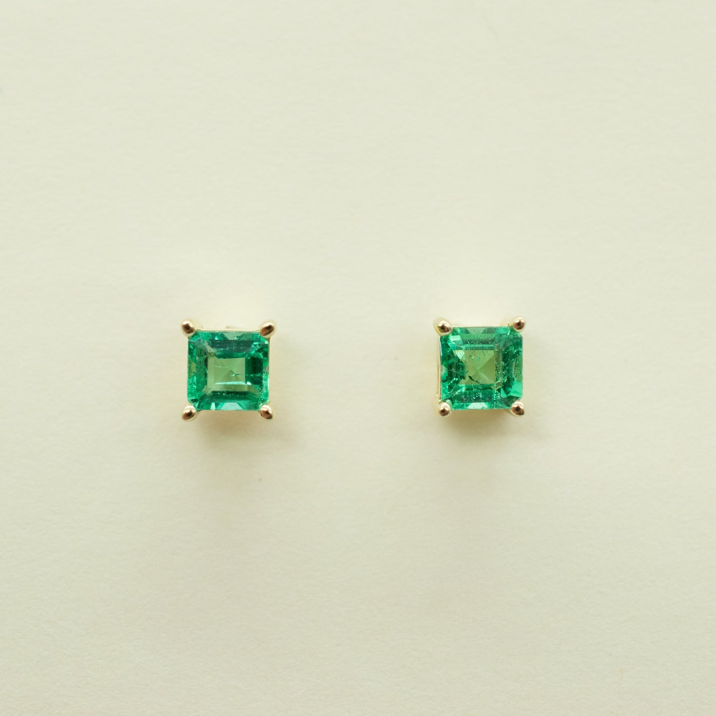 Aretes Esmeraldas