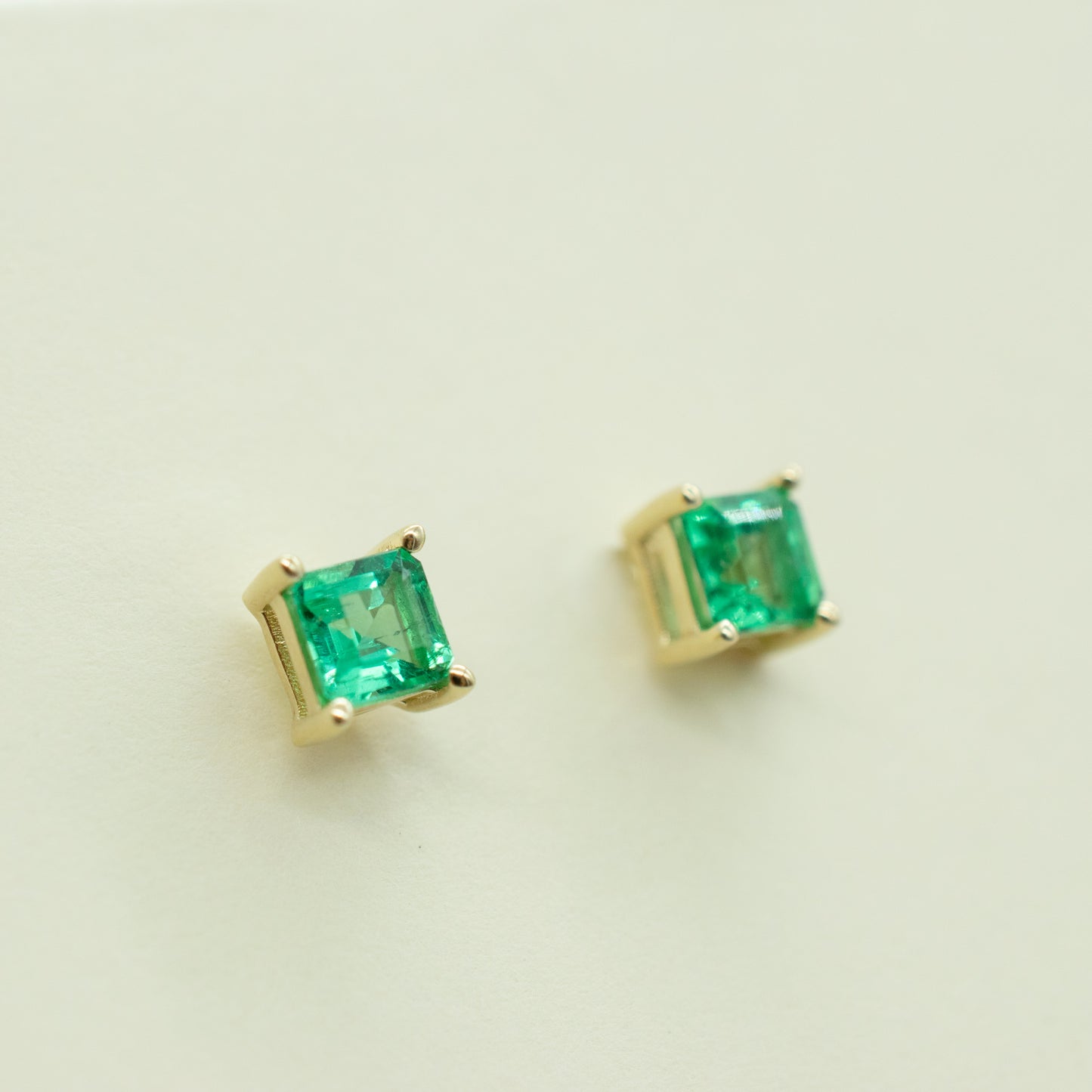 Aretes Esmeraldas