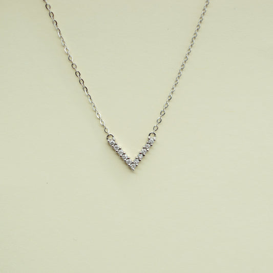 Collar V diamante natural