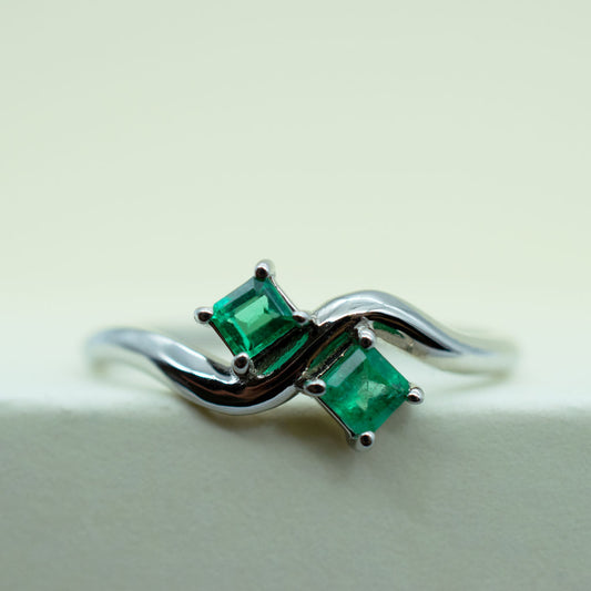 Anillo Esmeraldas