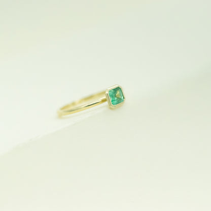 Anillo esmeralda